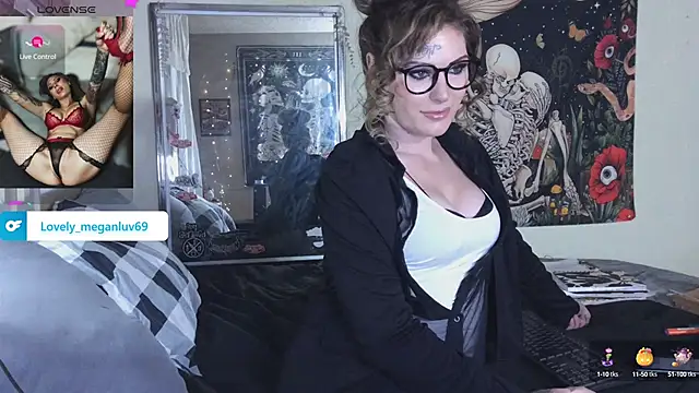 meganluv69 online show from 12/14/24, 12:44