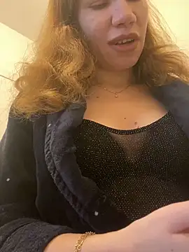 Snapshot of EvaRush chatting on 12/06/24, 09:10 EvaRush online show from 12/06/24, 09:10