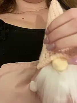 Snapshot of EvaRush chatting on 12/13/24, 12:31 EvaRush online show from 12/13/24, 12:31