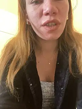 Snapshot of EvaRush chatting on 02/04/25, 09:28 EvaRush online show from 02/04/25, 09:28