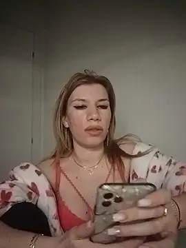 Snapshot of EvaRush chatting on 02/25/26, 07:01 EvaRush online show from 02/25/26, 07:01