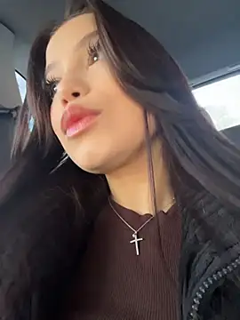 Snapshot of Chloe__Moon chatting on 01/12/26, 12:21 Chloe Moon online show from 01/12/26, 12:21