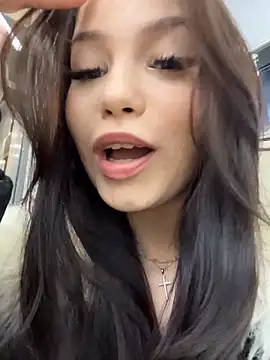 Snapshot of Chloe__Moon chatting on 02/01/26, 02:04 Chloe Moon online show from 02/01/26, 02:04