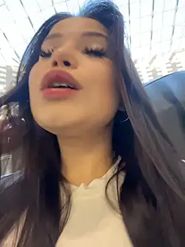 Snapshot of Chloe__Moon chatting on 03/07/26, 02:25 Chloe Moon online show from 03/07/26, 02:25