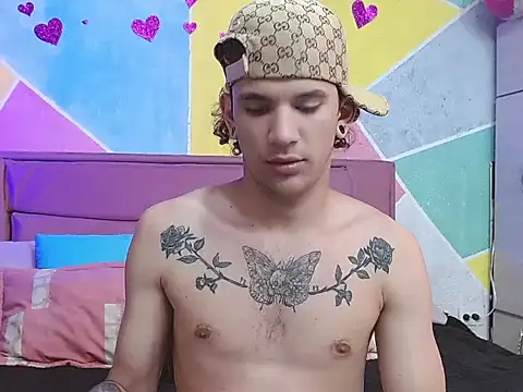 Snapshot of tylor_boy chatting on 09/17/25, 03:52 tylor boy online show from 09/17/25, 03:52