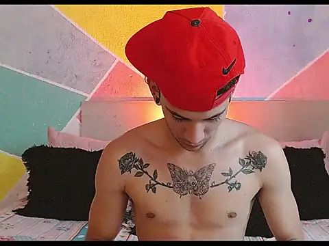 Snapshot of tylor_boy chatting on 02/03/26, 10:59 tylor boy online show from 02/03/26, 10:59