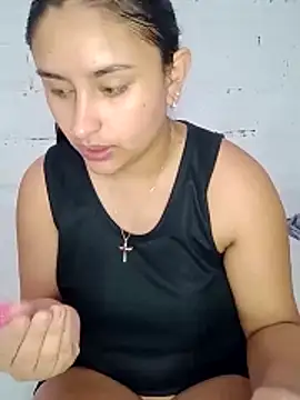 sariitha sw online show from 04/27/26, 03:54