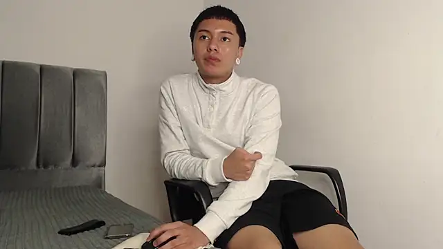 alex-lover online show from 01/31/25, 05:19