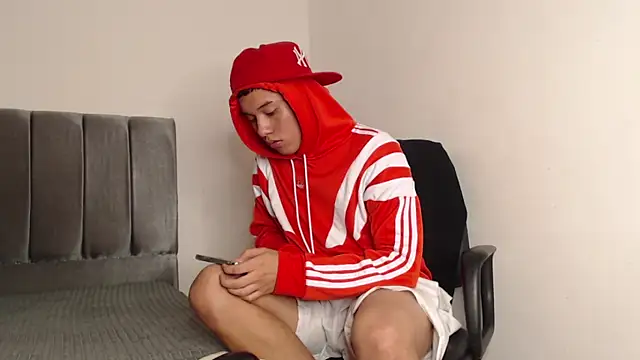 alex-lover online show from 02/05/25, 04:59