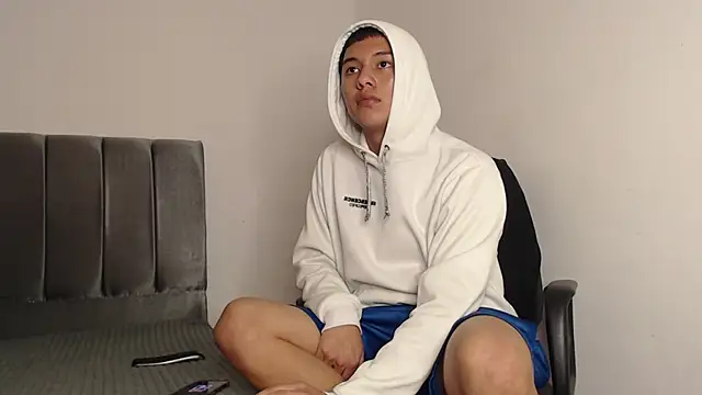 alex-lover online show from 02/19/25, 04:55