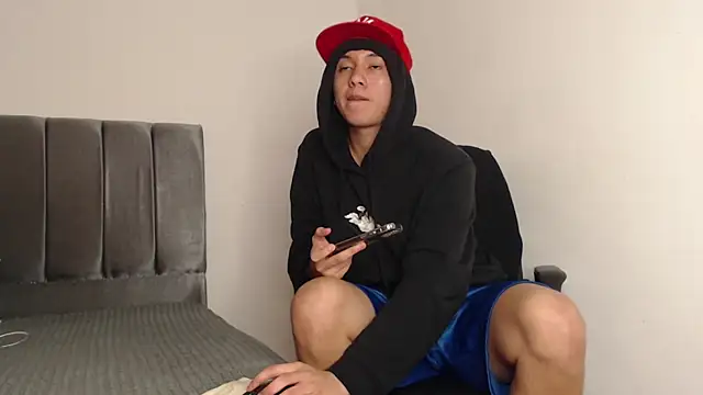 alex-lover online show from 02/20/25, 06:50