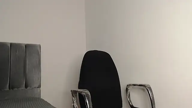 alex-lover online show from 10/08/25, 01:25