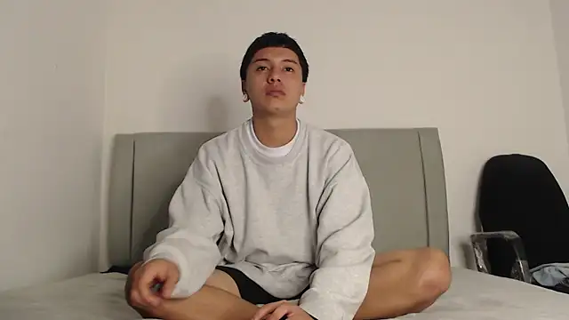 alex-lover online show from 04/24/26, 06:21