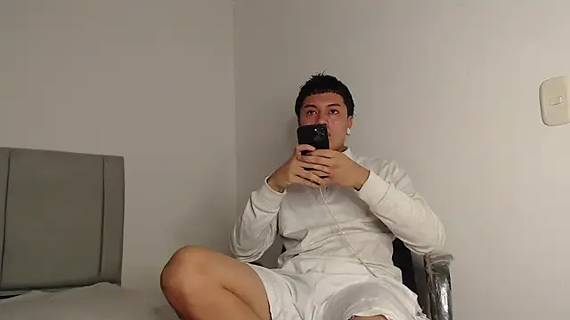 alex-lover online show from 05/08/26, 05:51