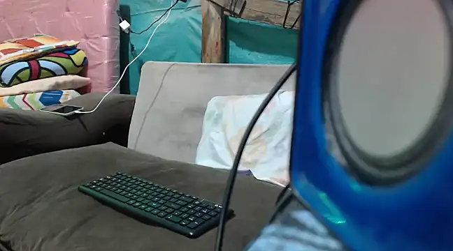 mom son dirty online show from 03/19/25, 11:57