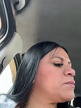 Milff parkerrr online show from 03/01/25, 12:34