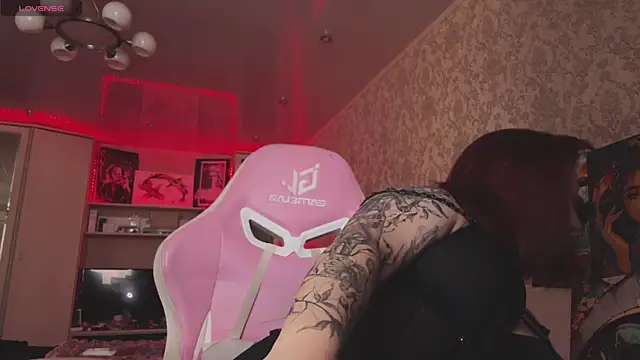 Dani RedheaDevil online show from 09/13/25, 05:40