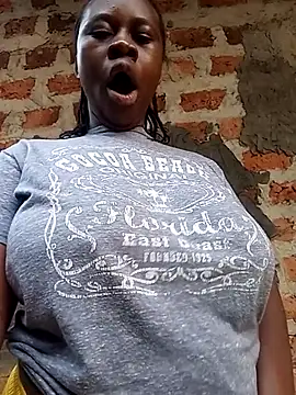 Sassy boobs21 online show from 06/30/26, 04:13