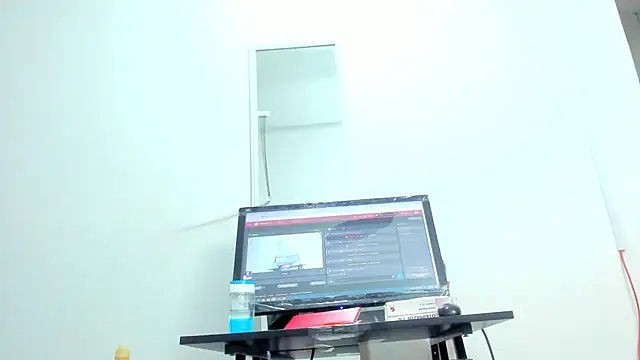 Snapshot of Dalia_20 chatting on 02/05/25, 07:39 Dalia 20 online show from 02/05/25, 07:39