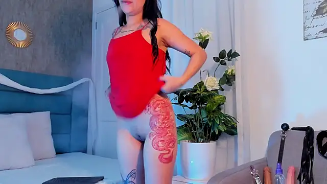 Snapshot of DakottaHill chatting on 02/19/25, 01:08 DakottaHill online show from 02/19/25, 01:08