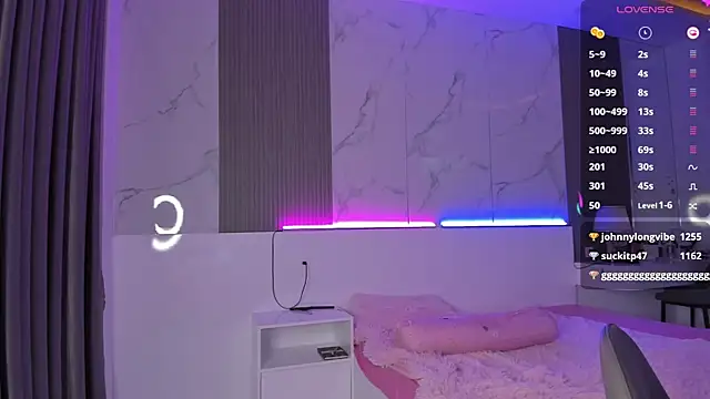 Snapshot of 1_love_8 chatting on 03/16/25, 09:58 1 love 8 online show from 03/16/25, 09:58