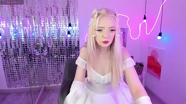 Snapshot of EmilyAir chatting on 02/20/25, 05:29 EmilyAir online show from 02/20/25, 05:29