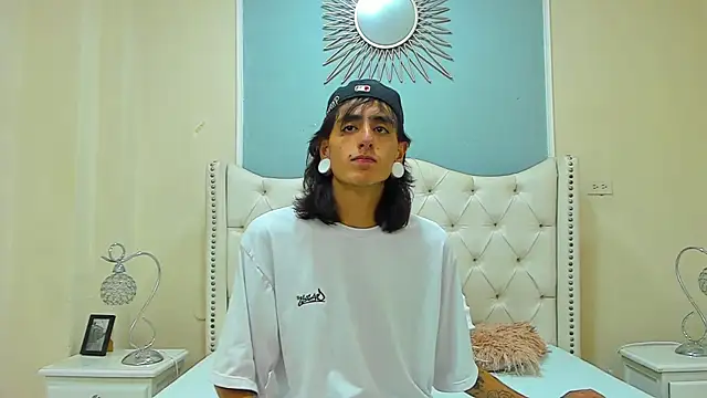 Matthew Dixonn online show from 12/06/24, 06:15