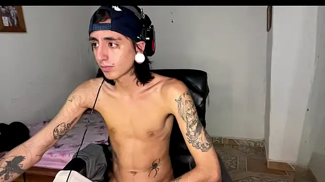 Matthew Dixonn online show from 02/11/25, 06:40