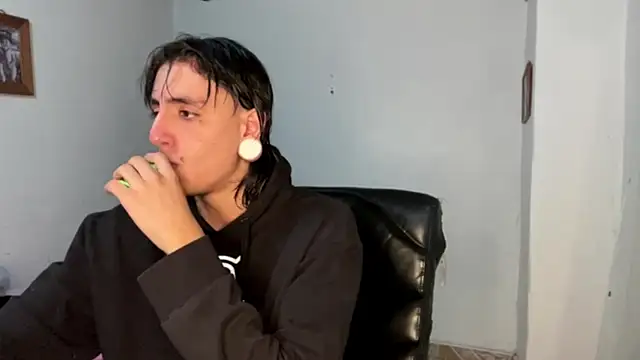 Matthew Dixonn online show from 02/17/25, 11:09