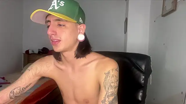 Matthew Dixonn online show from 02/22/25, 01:55