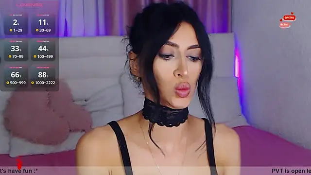 Snapshot of Hennessy_XO chatting on 02/10/26, 06:23 Hennessy XO online show from 02/10/26, 06:23