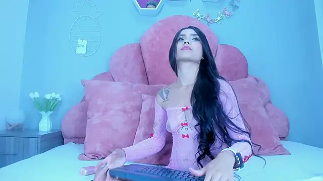 StefanyWilliams  online show from 02/27/25, 04:31