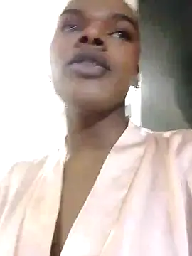 CamiEstrada online show from 02/03/25, 08:35