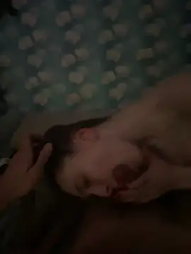 Snapshot of Cutekris chatting on 02/02/25, 11:21 Cutekris online show from 02/02/25, 11:21