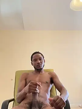 Snapshot of Hardguyy chatting on 03/12/26, 02:45 Hardguyy online show from 03/12/26, 02:45