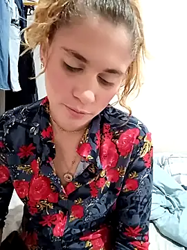 Scarlett-Leh online show from 01/20/25, 05:27