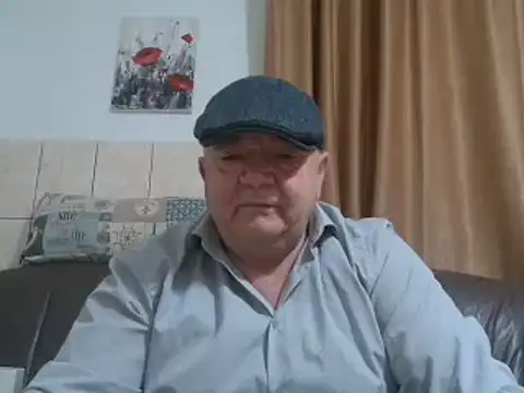 Snapshot of fullballs6 chatting on 12/23/24, 03:18 fullballs6 online show from 12/23/24, 03:18