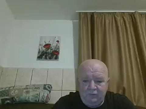 Snapshot of fullballs6 chatting on 01/21/25, 04:32 fullballs6 online show from 01/21/25, 04:32