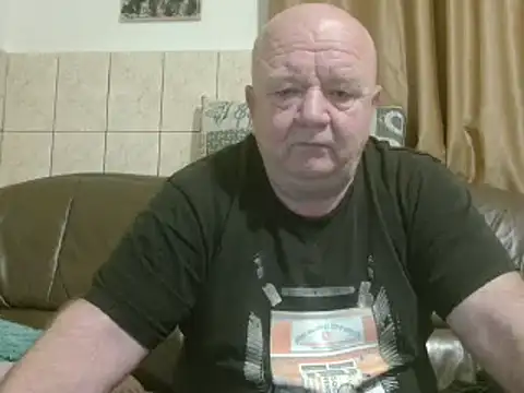 Snapshot of fullballs6 chatting on 02/20/25, 03:01 fullballs6 online show from 02/20/25, 03:01