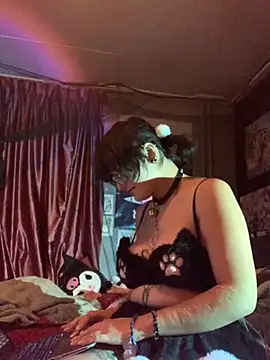 Snapshot of space_g1rl chatting on 11/03/25, 06:31 space g1rl online show from 11/03/25, 06:31