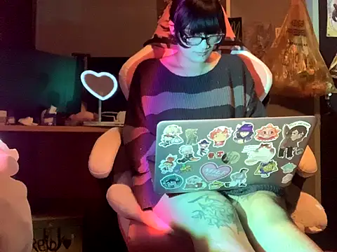 Snapshot of space_g1rl chatting on 11/07/25, 05:13 space g1rl online show from 11/07/25, 05:13