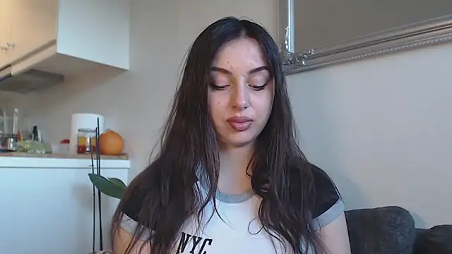 Snapshot of courtneyPerfect chatting on 12/09/24, 10:54 courtneyPerfect online show from 12/09/24, 10:54