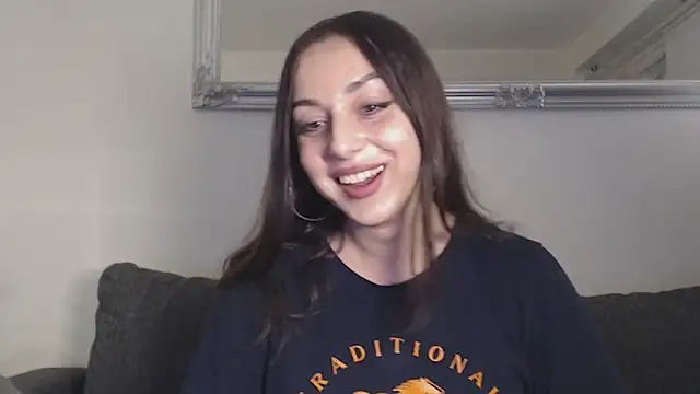 Snapshot of courtneyPerfect chatting on 12/17/24, 06:09 courtneyPerfect online show from 12/17/24, 06:09