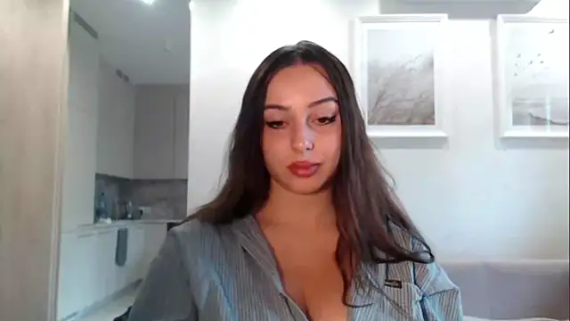 Snapshot of courtneyPerfect chatting on 09/23/25, 01:47 courtneyPerfect online show from 09/23/25, 01:47