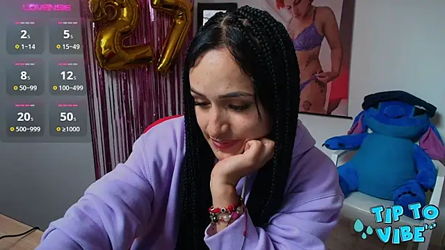 Snapshot of TinnaDawsom chatting on 03/07/25, 06:54 TinnaDawsom online show from 03/07/25, 06:54