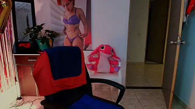 Snapshot of TinnaDawsom chatting on 09/24/25, 02:04 TinnaDawsom online show from 09/24/25, 02:04