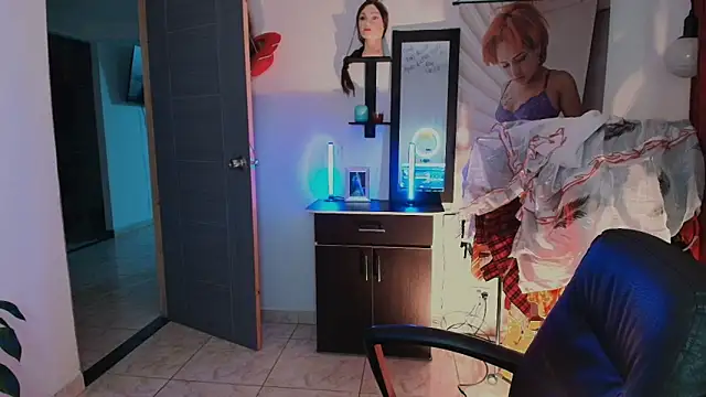 Snapshot of TinnaDawsom chatting on 02/28/26, 12:44 TinnaDawsom online show from 02/28/26, 12:44