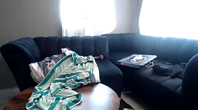 Foxybrownxx1 online show from 03/19/25, 09:38