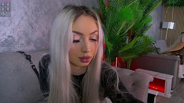 Snapshot of BambiAndAyline chatting on 11/29/25, 05:32 BambiAndAyline online show from 11/29/25, 05:32