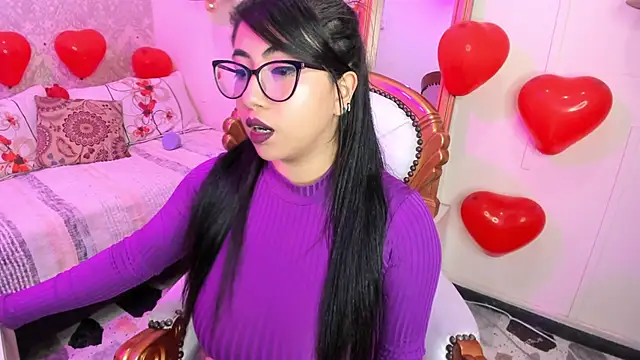Snapshot of Sexy_cristall_ chatting on 02/17/25, 10:58 Sexy cristall online show from 02/17/25, 10:58